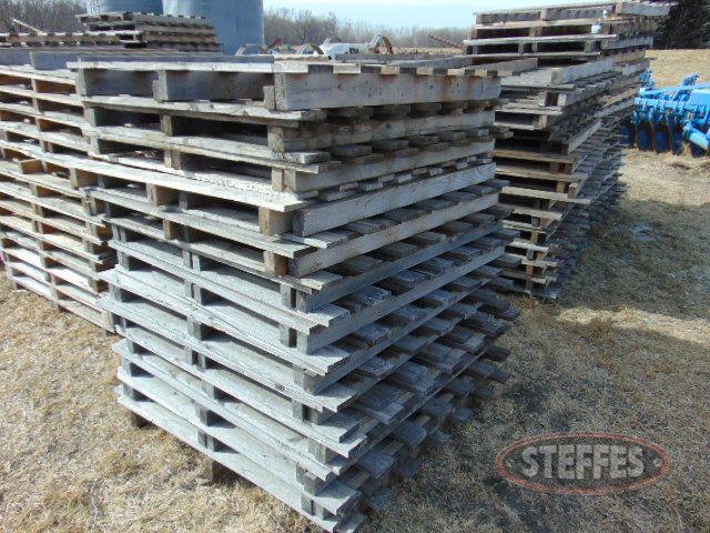 Approx. (50) 48-x48- single-sided sod pallets_1.jpg